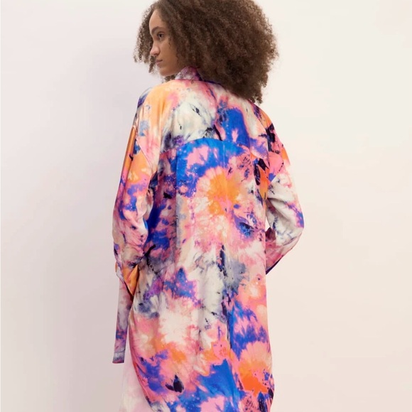 EVERLANE X MARQUES' ALMEIDA SATIN TIE-DYE SHIRT - Picture 3 of 5